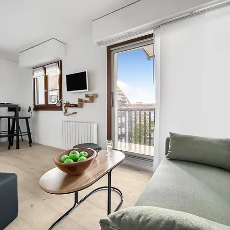 Le Refrain, Entre Et Musique * Villers-sur-Mer