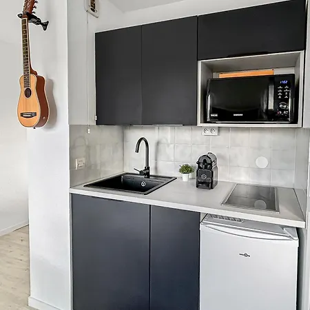 Le Refrain, Entre Et Musique Apartamento *