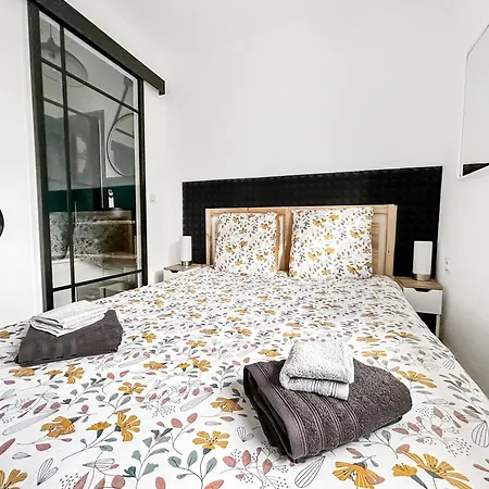 Apartamento Le Refrain, Entre Et Musique *