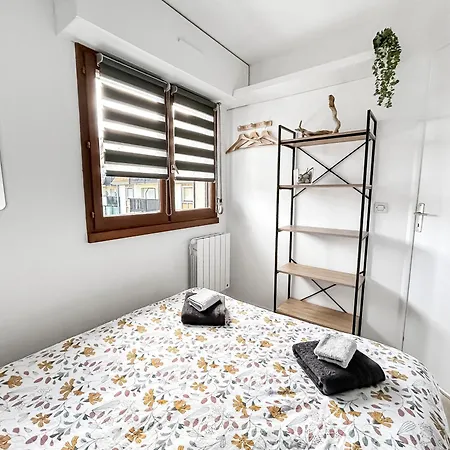 Le Refrain, Entre Et Musique Apartamento *