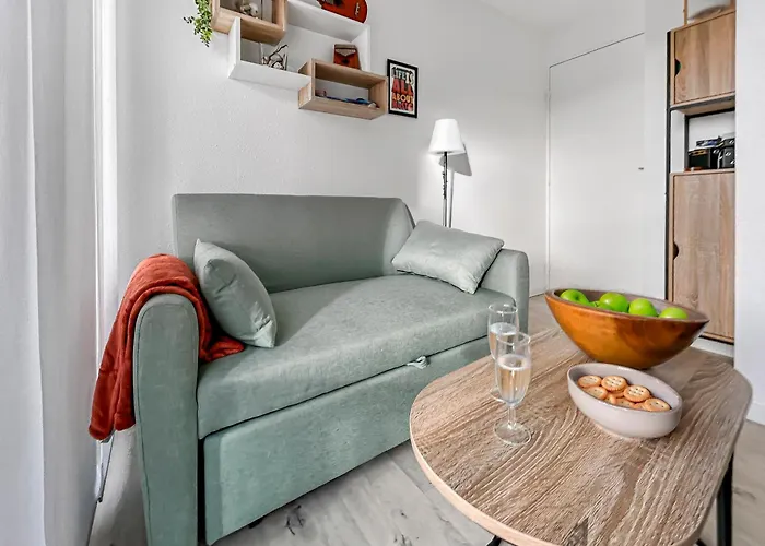 Le Refrain, Entre Et Musique Apartment *