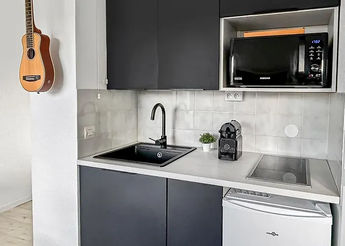 Le Refrain, Entre Et Musique Apartment *